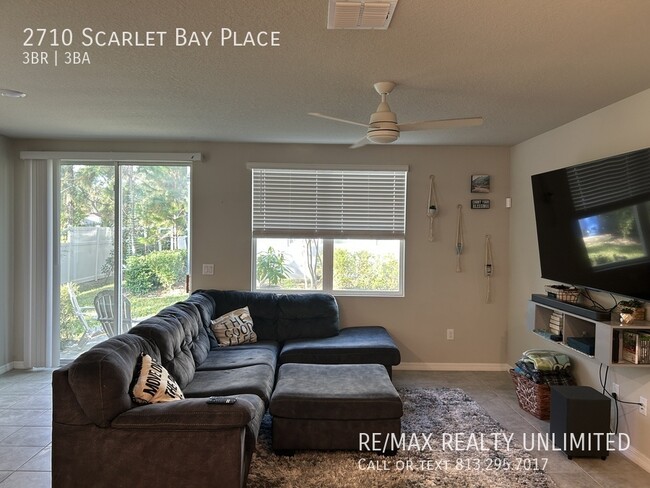 Foto del edificio - 2710 Scarlet Bay Pl