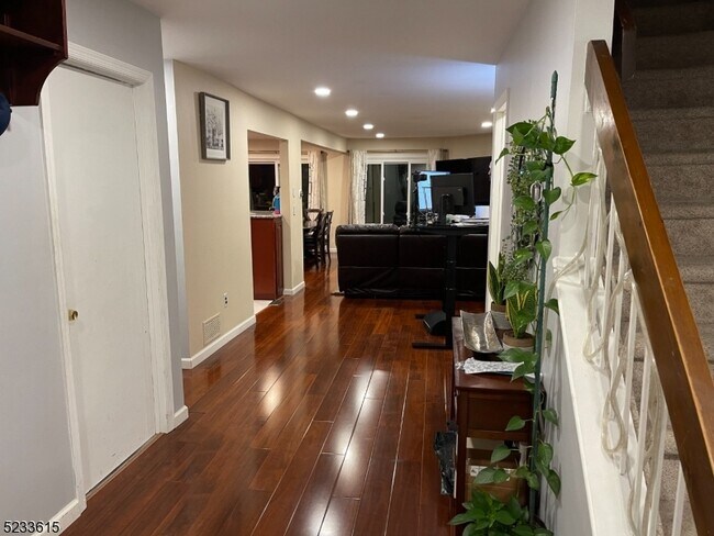 Building Photo - 158 Patriots Rd