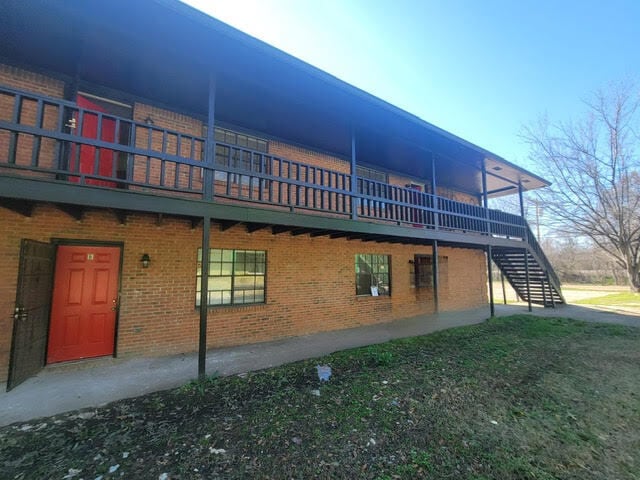 Primary Photo - 3380 Shady Oaks St