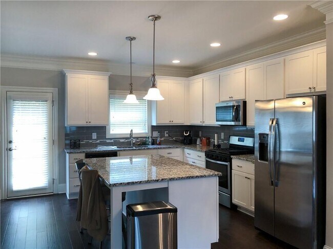 Building Photo - 2722 Birch Grove Ln SE