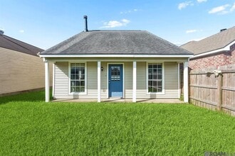 Building Photo - 3325 Myrtle Grove Dr