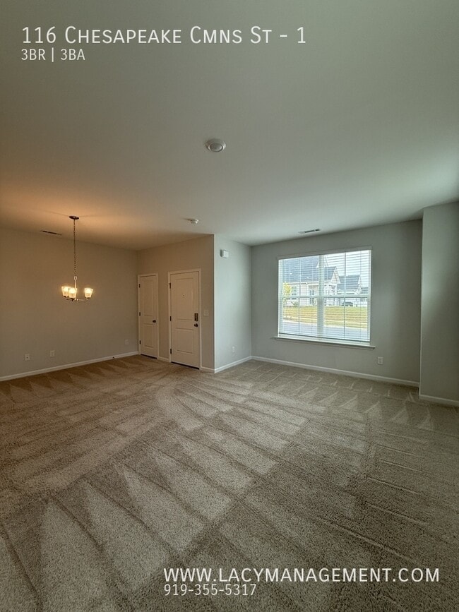 Foto del edificio - 116 Chesapeake Cmns St