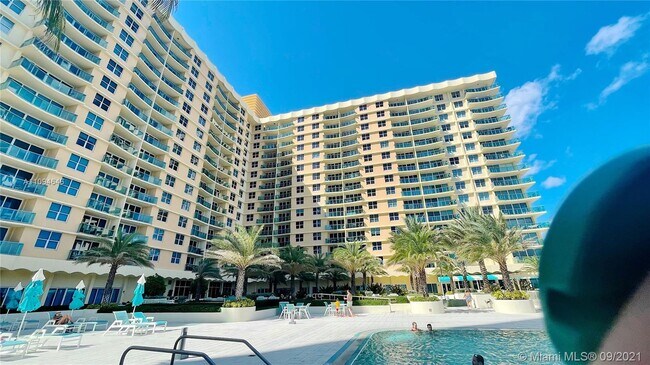 Foto del edificio - 2501 S Ocean Dr