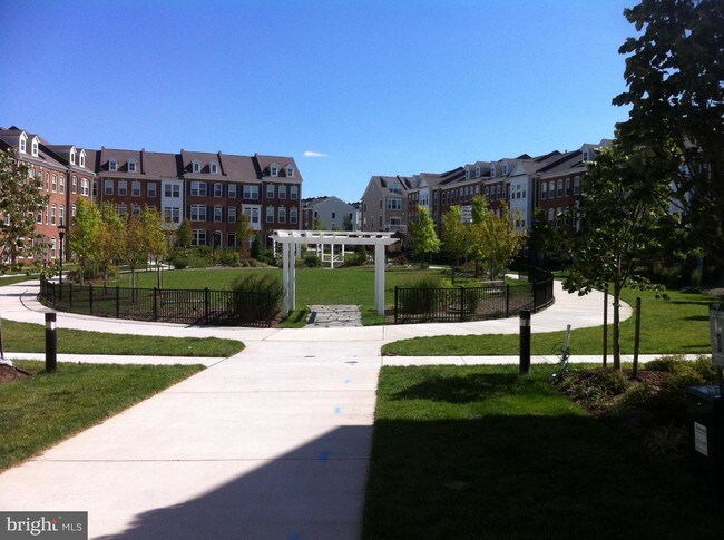 Foto del edificio - 3083 Waterloo Ln