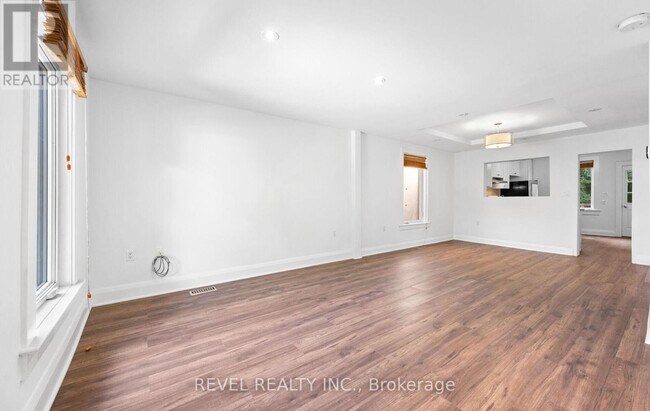 Photo du bâtiment - 69 Rockcliffe Blvd