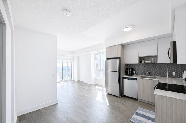 Photo du bâtiment - 202 Burnhamthorpe Rd E