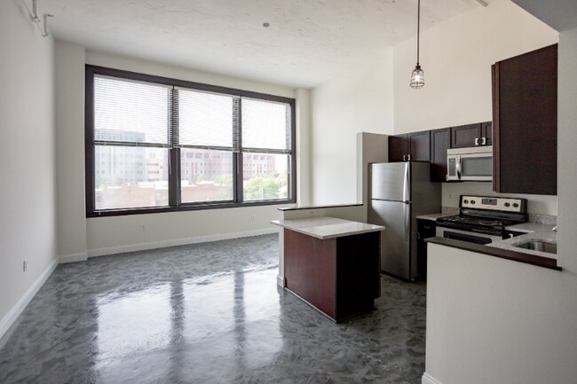 Building Photo - 4600 Woodward Ave