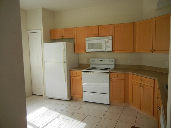 Building Photo - 11023 Legacy Ln
