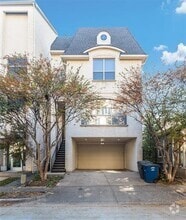 Building Photo - 2215 Worthington St