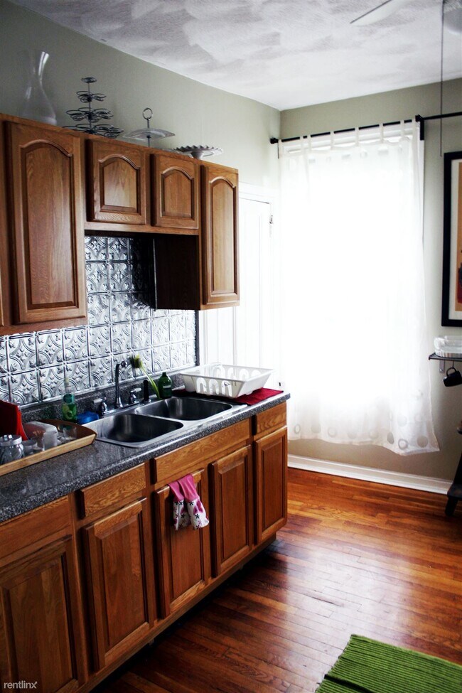 Building Photo - 2 br, 1 bath House - 75 Doyle Ave # 2 2nd ...