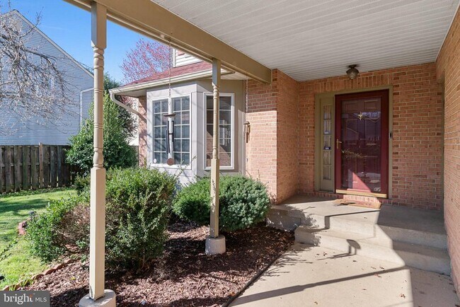 Foto del edificio - 4905 Colonel Addison Pl