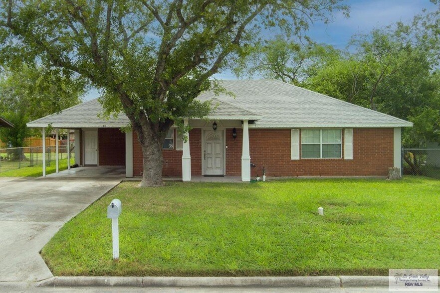 Primary Photo - 170 Pearl Dr