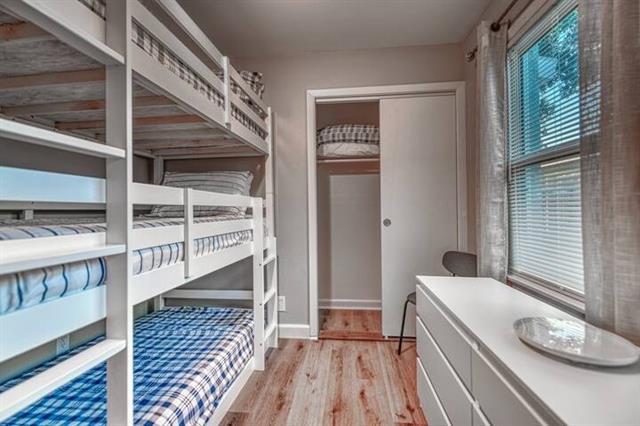 Foto del edificio - 2426 Cloverdale St