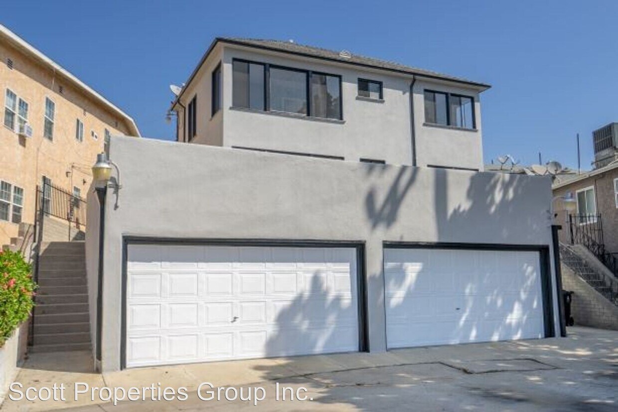 Primary Photo - 5623-5633 Venice Blvd