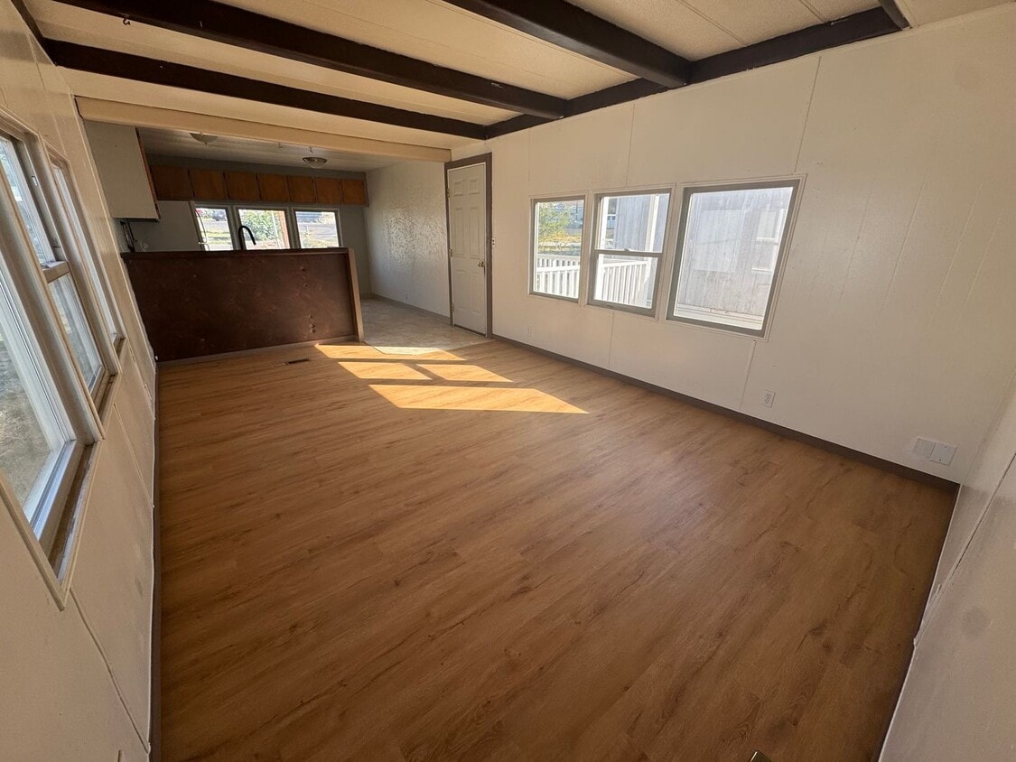 Primary Photo - 2 bedroom, 1 bath manufactured home