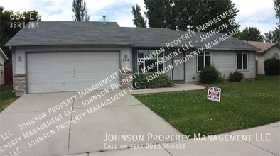 Building Photo - 664 E Hawk St Building Photo - 664 E Hawk St