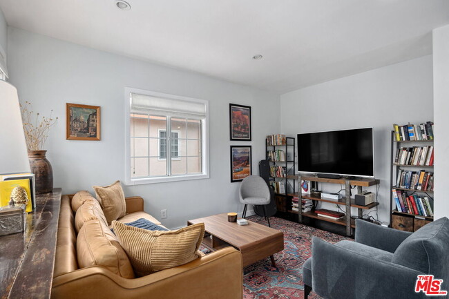 Foto del edificio - 3836 Seneca Ave