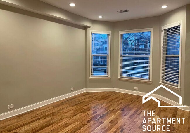 Foto del edificio - 3130 N Kimball Ave