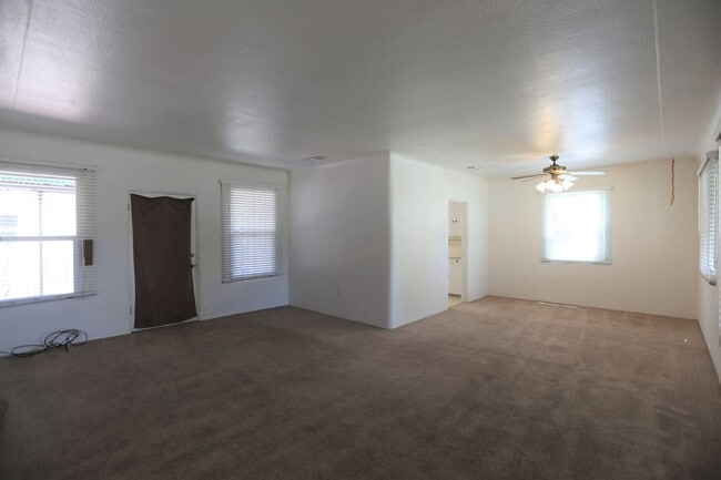 Building Photo - Beautiful home in Turlock