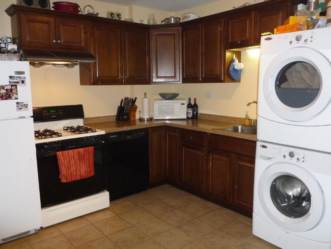 Photo - 1832 N Marshfield Ave Apartment