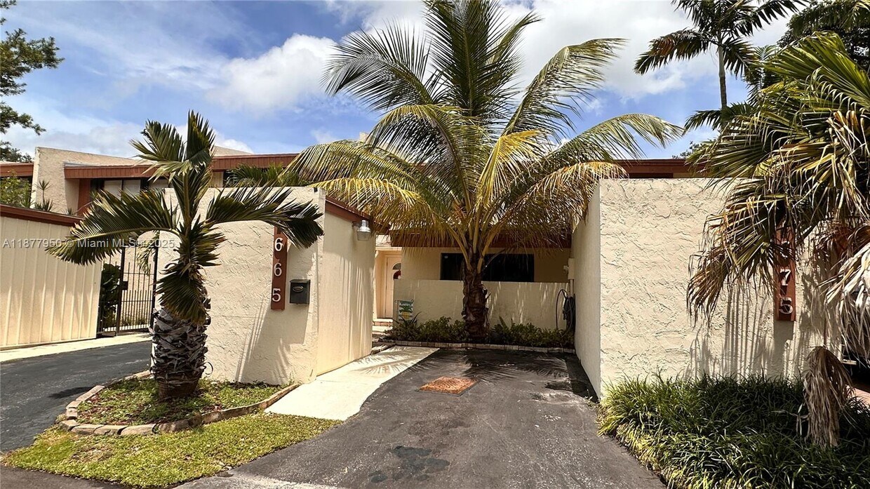 Foto principal - 7665 SW 106th Ave