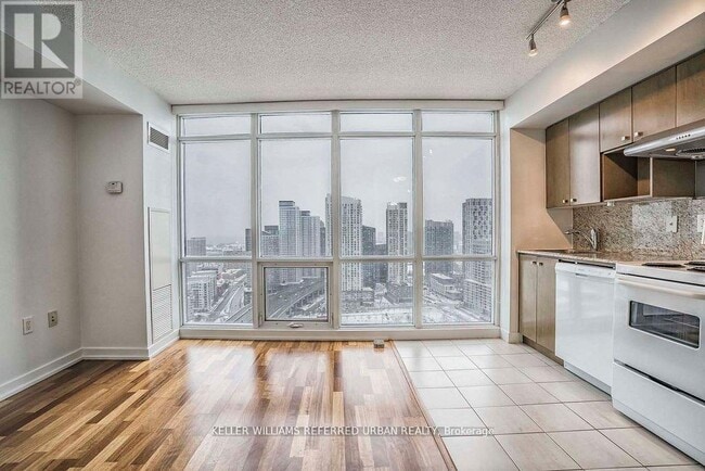 Building Photo - 11 Brunel Ct