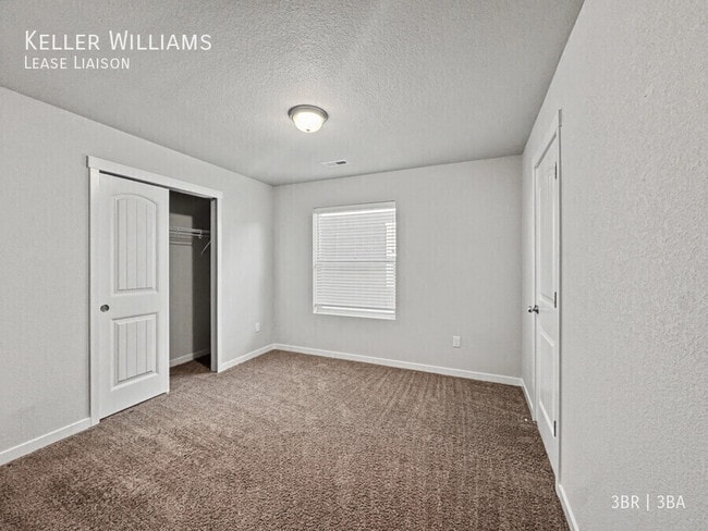 Foto del edificio - 4668 Ports Down Ln