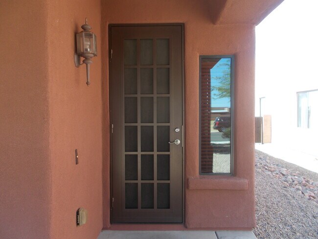 Foto del edificio - 4 Bedroom Home