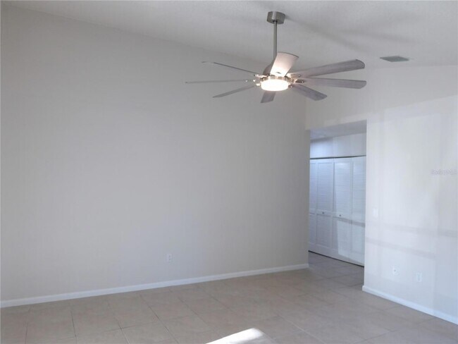 Building Photo - 75 Wellwood Ln