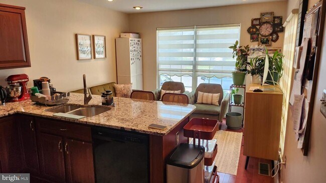 Foto del edificio - 13107 Misty Glen Ln