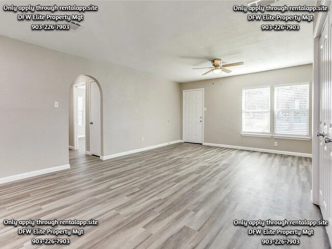 Foto del edificio - 3014 Poplar St