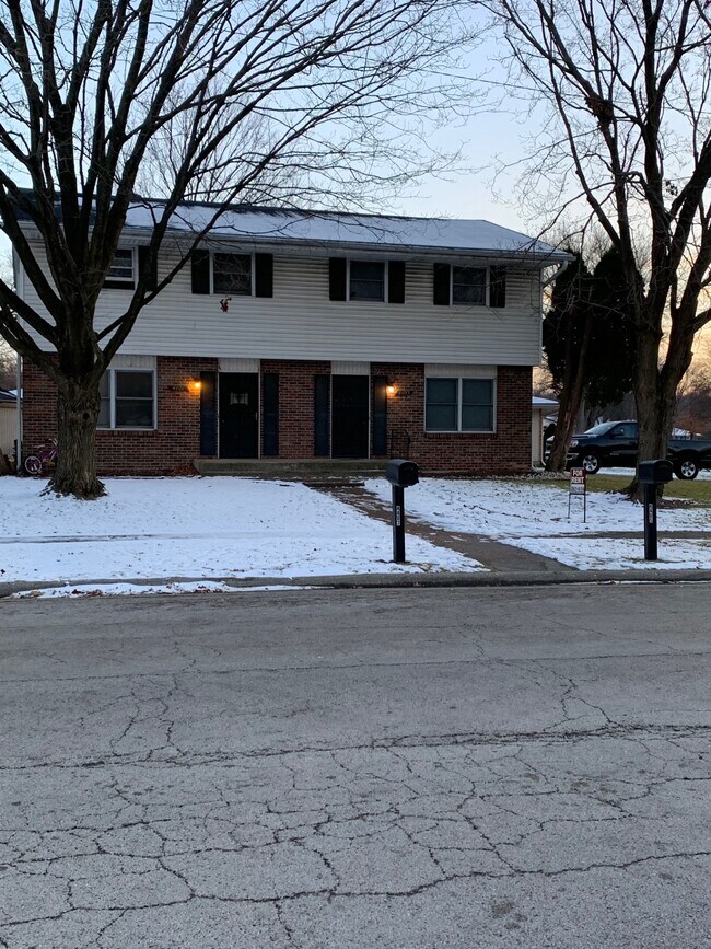 Building Photo - 4405 Carthage Dr