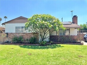 Building Photo - 2528 Whitney Dr