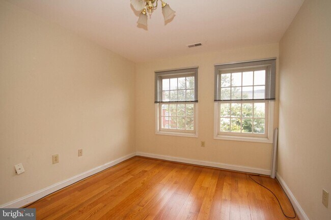 Foto del edificio - 922 Fell St