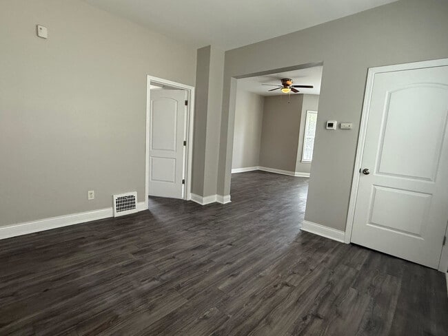 Building Photo - 7436 S Langley Ave