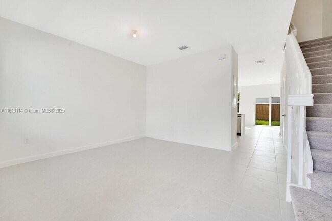 Foto del edificio - 2805 SE 26th Ave