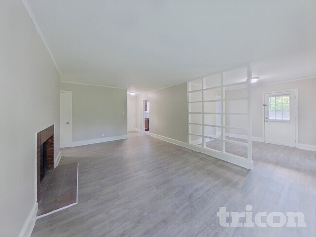 Foto del edificio - 5530 Wedgewood Dr