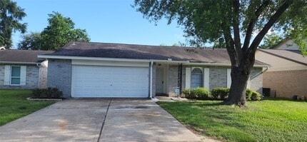 Building Photo - 10115 Enchanted Stone Dr