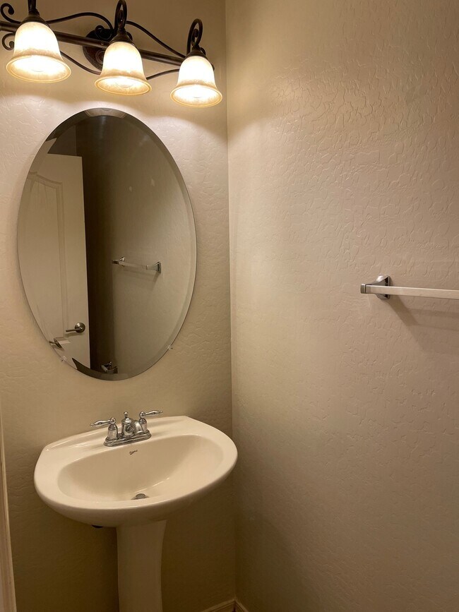 Foto del edificio - 14816 N 140th Ave