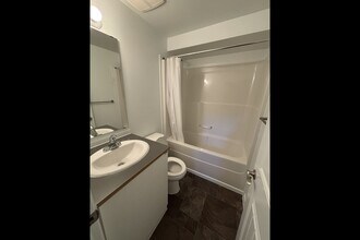 Building Photo - 6404-6119 119 Ave