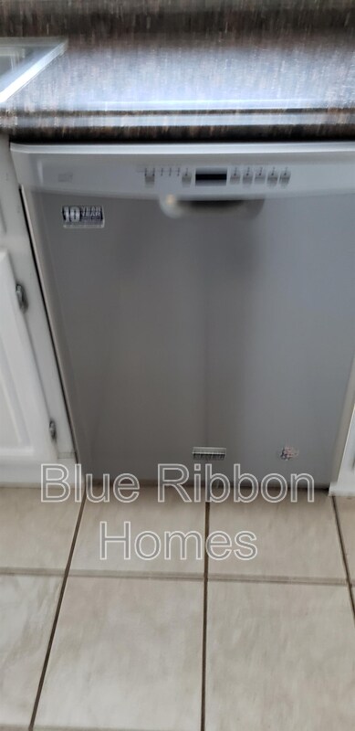 Foto del edificio - 2543 E 5th Ave