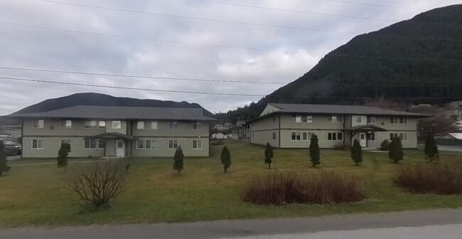 Foto del edificio - 105 Burkhart Dr
