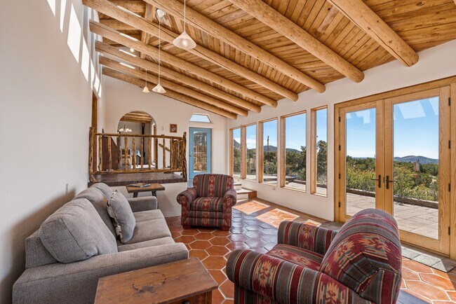 Foto del edificio - Enchanting Country Adobe