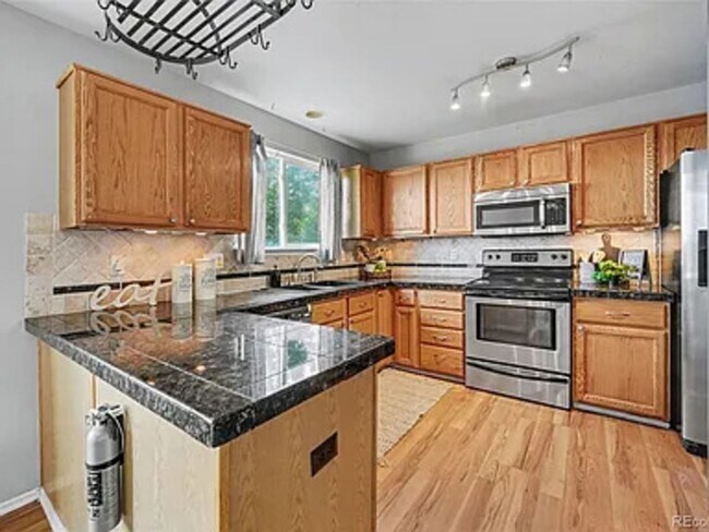 Foto del edificio - 2552 E 116th Ave