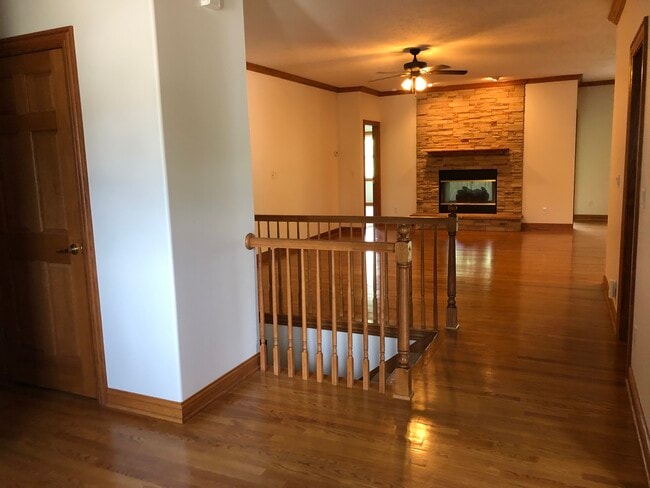 Foto del edificio - 859 Clearwater Cv W