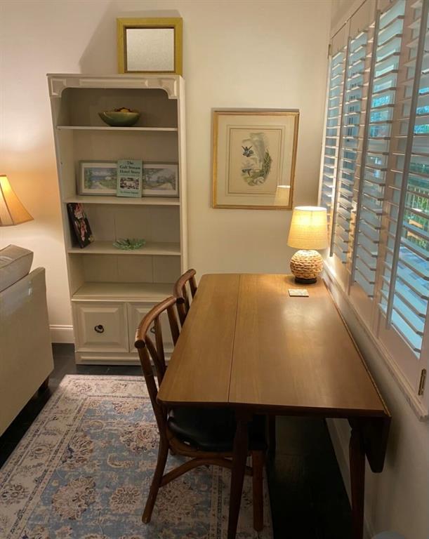 Foto del edificio - 30 S J St