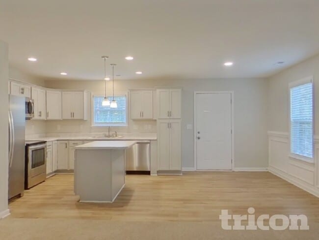 Building Photo - 241 Roosevelt Thompson Rd