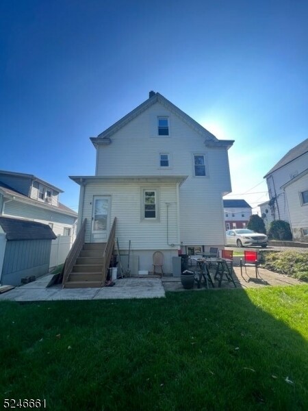 Building Photo - 627 Freeman St