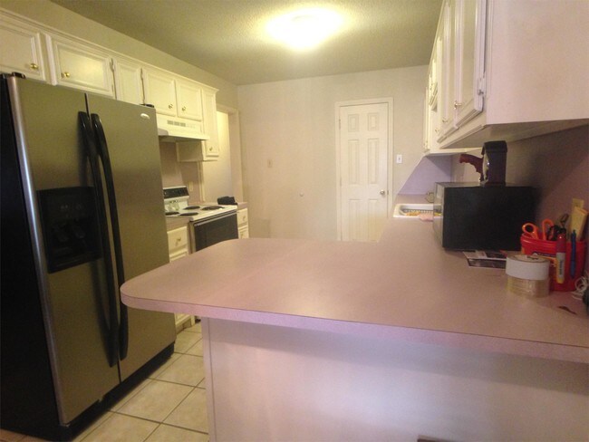 Building Photo - 7901 Albany Ave. Unit B -- BG - 1