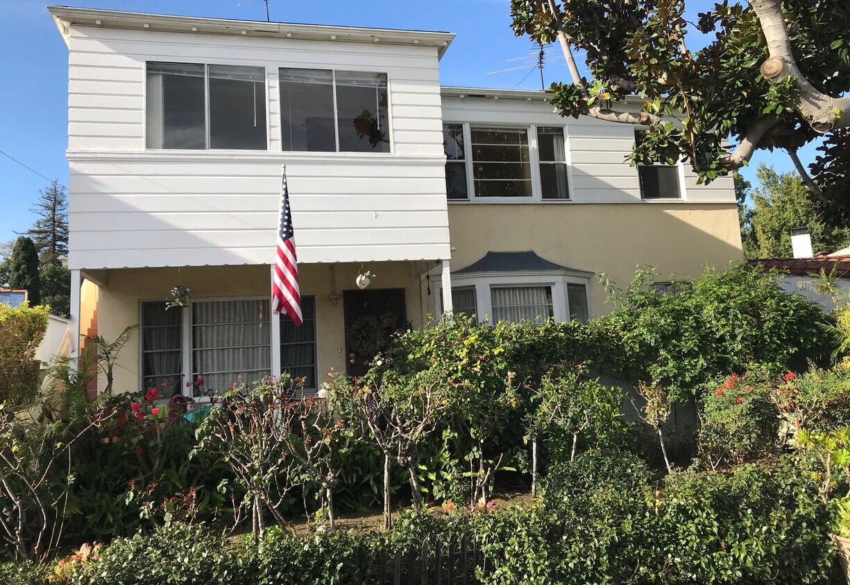 Front of Duplex - 2515 Lyric Ave